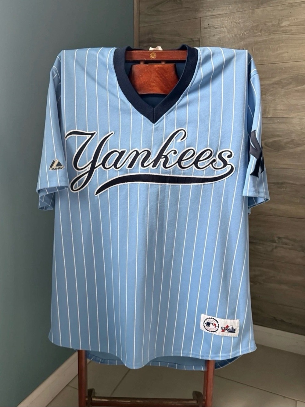 NY Yankees Light Blue Pinstripe Jersey - Majestic Men’s XL Vintage Rare